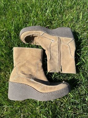 BONGO Tan Suede Wedge Ankle Boots